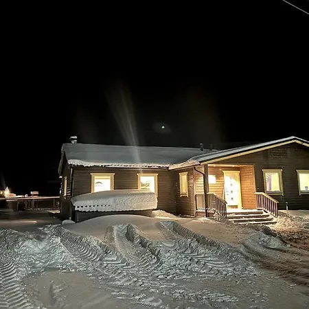 Buolbmat Aurora Lodge Puolmak Exterior photo